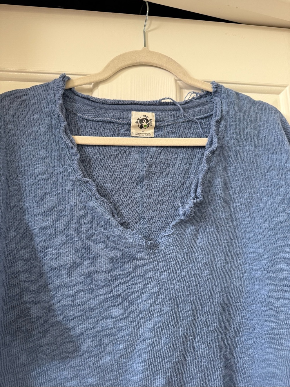 We The Free Distressed V-Neck Raw-Edge Top in Light Blue - Picture 3 of 9